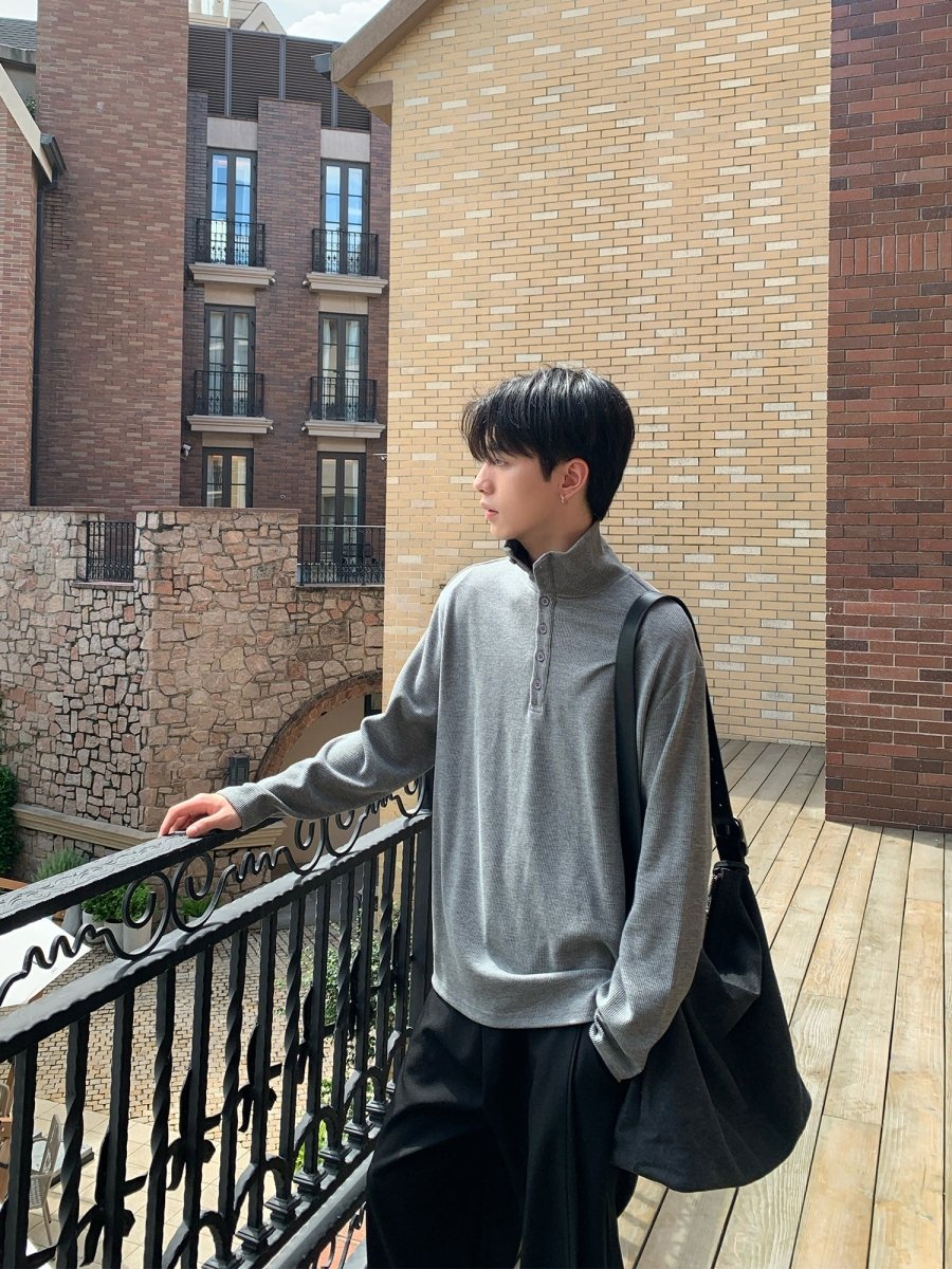 Half-zip long-sleeved T-shirt