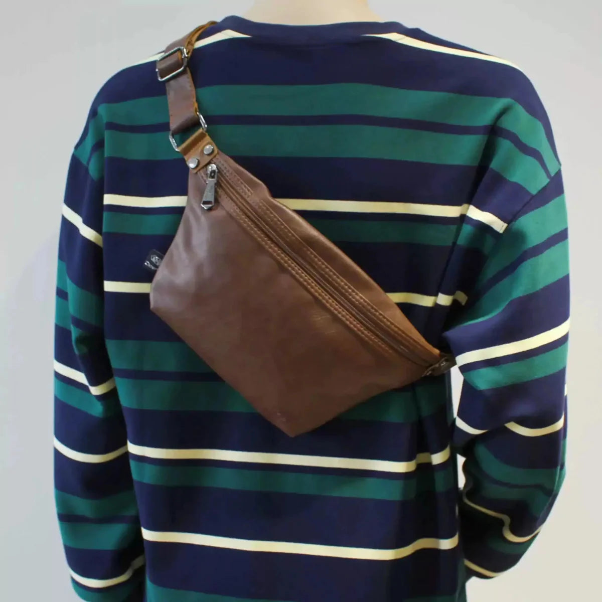 Leather Crossbody Sling Bag　