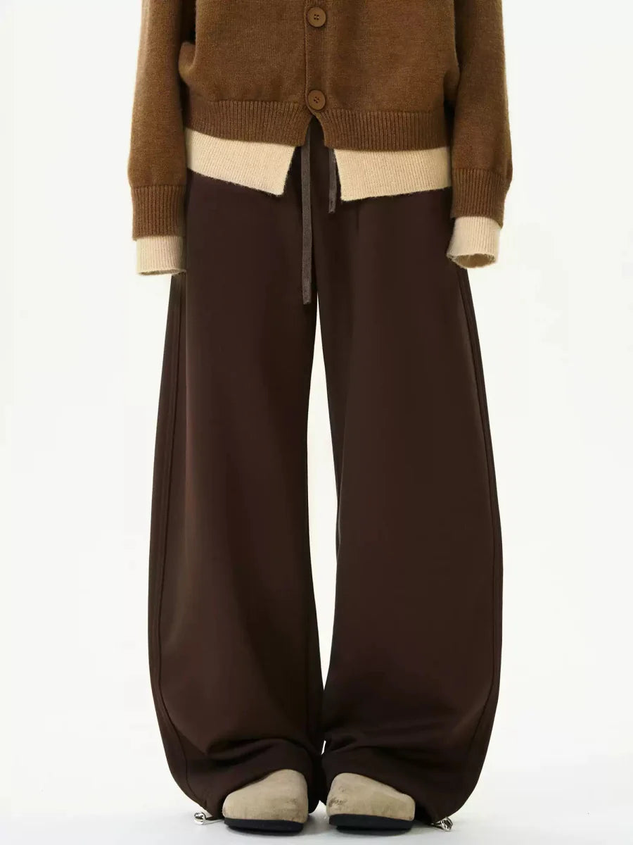 Loose sweatpants