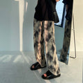 Relaxing pants with pattern