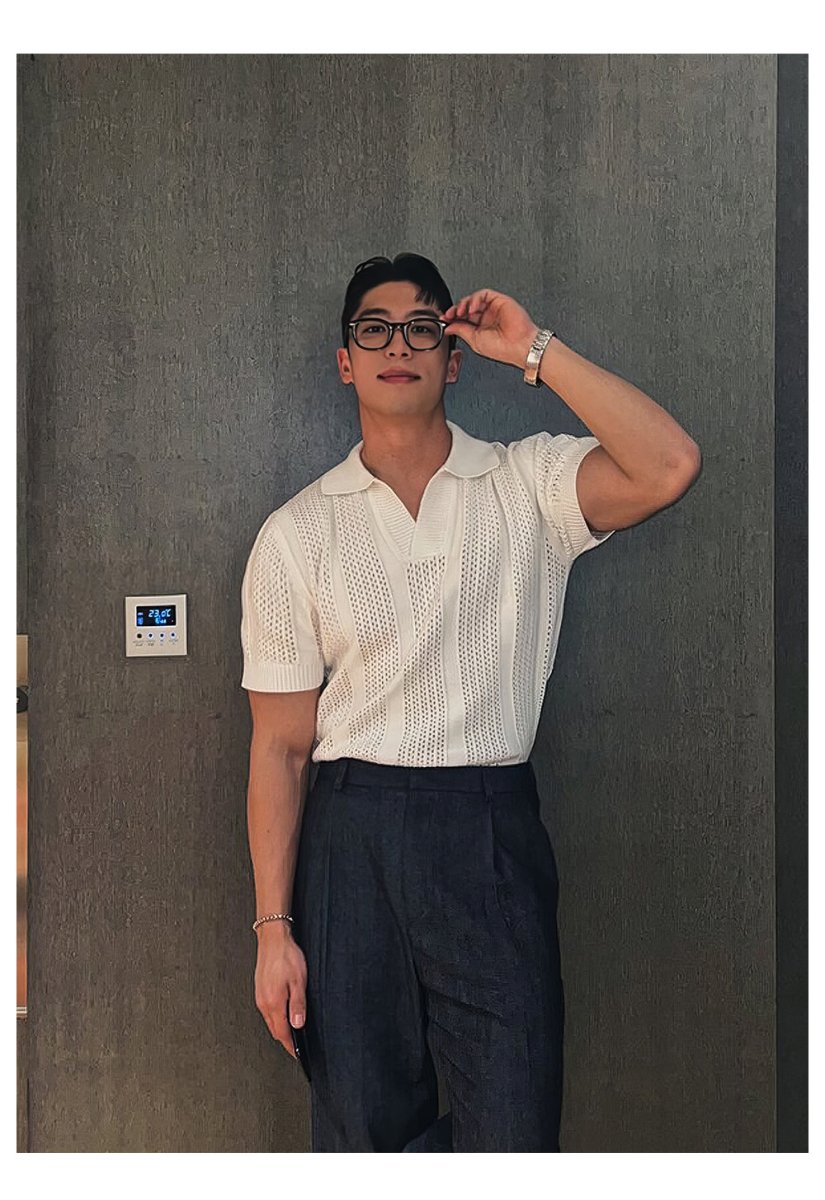 Short sleeve knit polo shirt