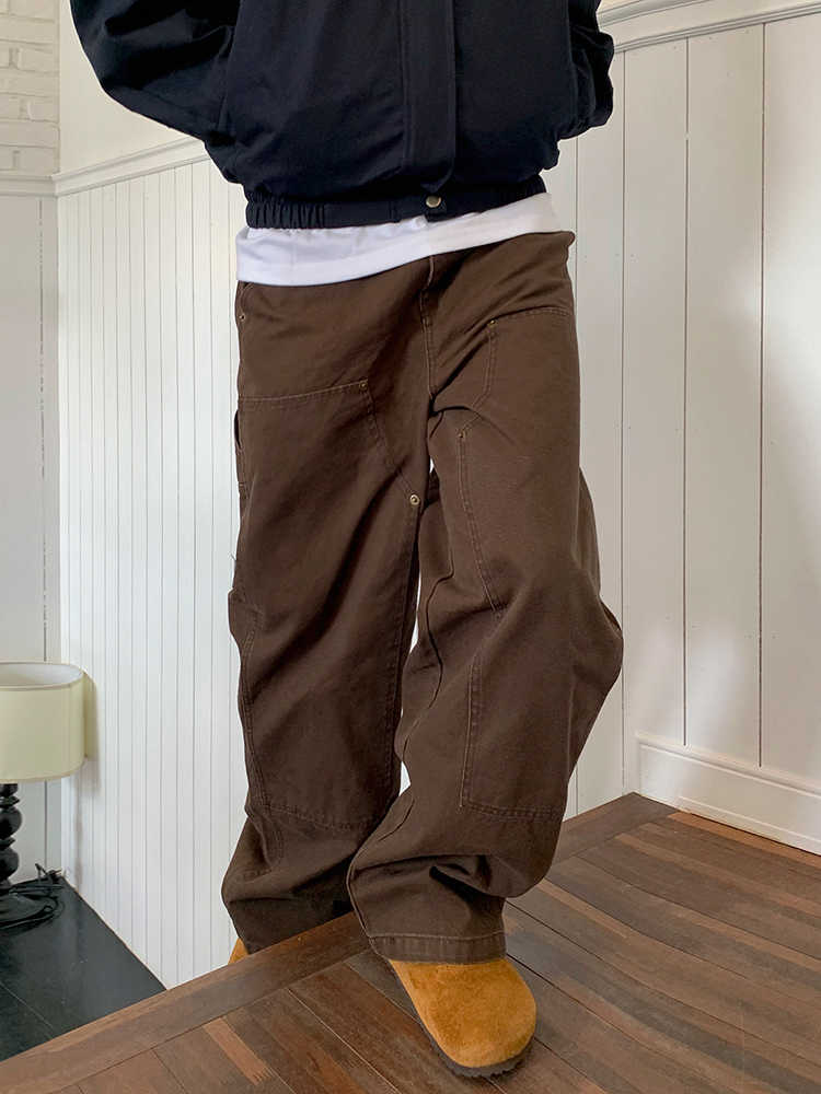Straight leg cargo pants